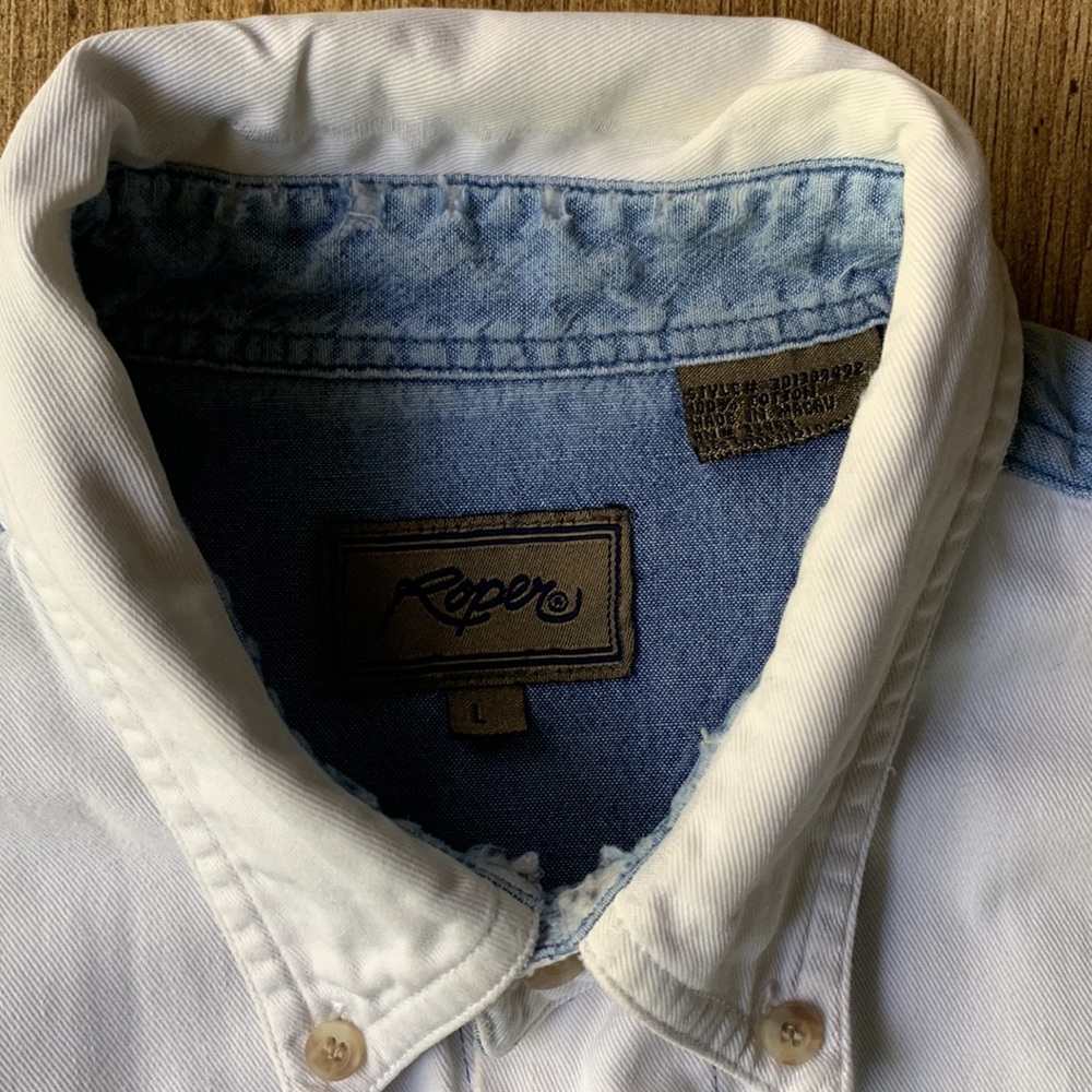 Vintage Roper Chambray Two-Tone Light Blue and White Button-Up Shirt - Picture 5 of 6